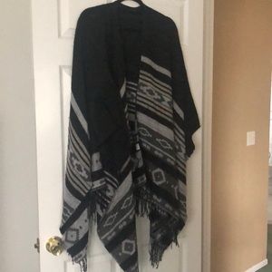 Woman’s cardigan/wrap